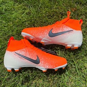 NEW Nike Soccer Cleats